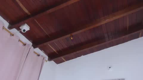   online show from October 23, 2025, 11:20 am