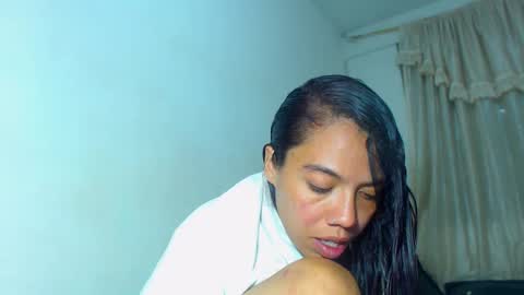 Snapshot of amararoberts08 chatting on January 3, 2025, 1:05 am Amara Julia online show from January 3, 2025, 1:05 am