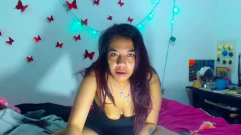 Snapshot of amararoberts08 chatting on January 8, 2025, 11:54 am Amara Julia online show from January 8, 2025, 11:54 am