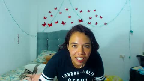 Snapshot of amararoberts08 chatting on January 30, 2025, 1:11 am Amara Julia online show from January 30, 2025, 1:11 am
