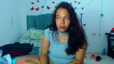 Snapshot of amararoberts08 chatting on February 21, 2025, 4:51 am Amara Julia online show from February 21, 2025, 4:51 am