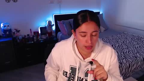 Mila  online show from February 11, 2025, 8:10 pm