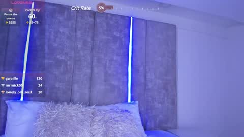 Snapshot of amarettho chatting on January 2, 2025, 2:13 pm Emily online show from January 2, 2025, 2:13 pm