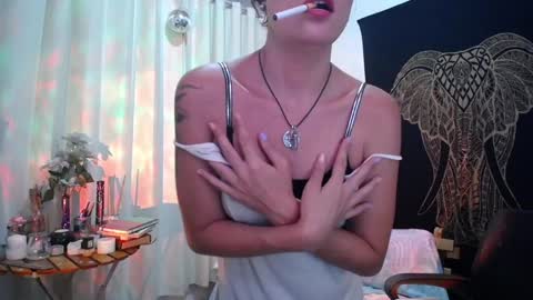 Snapshot of amatista_riveera chatting on January 29, 2025, 11:35 pm Amatista Next stream 9 DEC 1 PM COLOMBIAN TIME miss u and love u online show from January 29, 2025, 11:35 pm