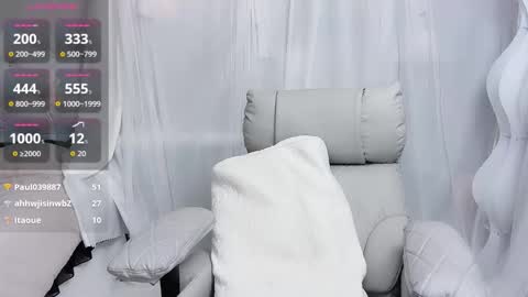 yooo online show from September 29, 2025, 1:49 pm