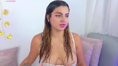 Ambar online show from December 15, 2025, 3:33 am