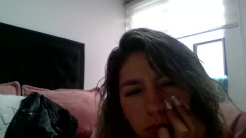 Snapshot of ambar_cortes chatting on March 4, 2026, 6:14 pm ambar_cortes online show from March 4, 2026, 6:14 pm