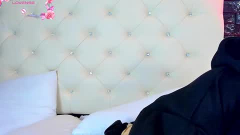   online show from March 10, 2025, 9:43 am