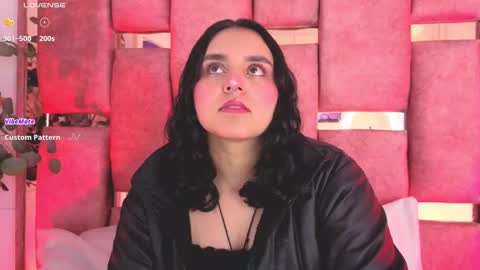   online show from November 12, 2025, 7:24 pm