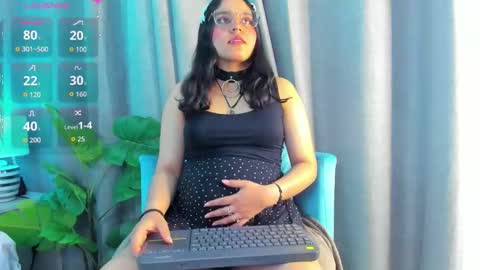 Snapshot of ambar_devon chatting on February 13, 2026, 7:21 pm online show from February 13, 2026, 7:21 pm