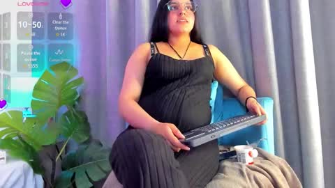 Snapshot of ambar_devon chatting on February 27, 2026, 7:36 pm online show from February 27, 2026, 7:36 pm