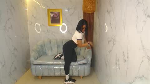 Ambar online show from November 12, 2025, 8:19 pm