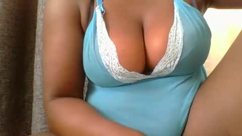 Mia online show from January 26, 2025, 12:54 pm