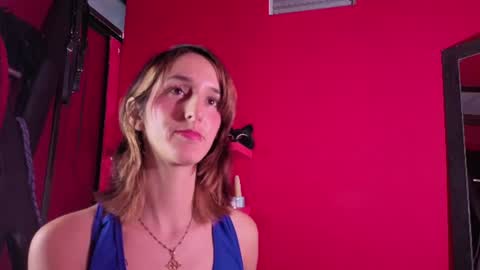 ambar_roux1 online show from November 20, 2025, 2:12 am