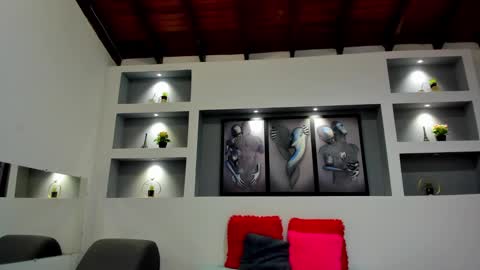 Ambar  online show from January 23, 2025, 12:09 pm