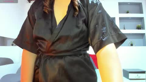 Ambar  online show from October 31, 2025, 11:44 am