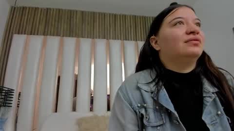 AmbarGills online show from January 13, 2026, 1:05 pm