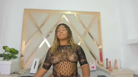 Snapshot of ambarglowasm chatting on June 1, 2026, 9:05 pm Ambar online show from June 1, 2026, 9:05 pm