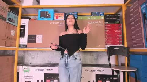 Snapshot of ambarina_ chatting on May 15, 2026, 11:39 am Ambarina online show from May 15, 2026, 11:39 am
