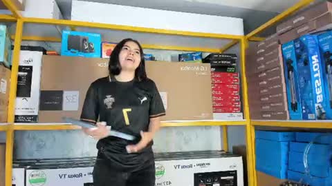Snapshot of ambarina_ chatting on June 12, 2026, 11:31 am Ambarina online show from June 12, 2026, 11:31 am