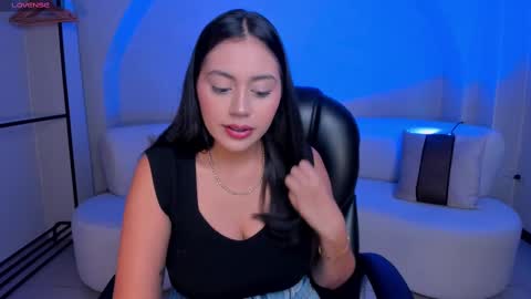 Ambar  online show from October 4, 2025, 12:03 pm