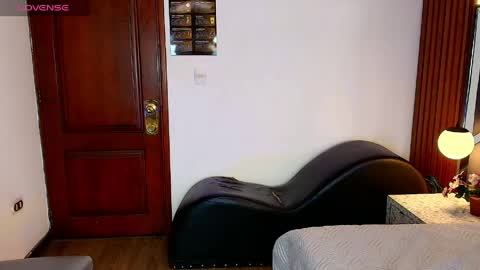 Snapshot of ambaross chatting on June 9, 2026, 2:06 pm Ambar Ross online show from June 9, 2026, 2:06 pm