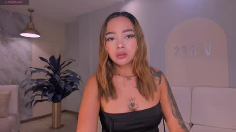 ambarowens online show from January 8, 2026, 4:26 am