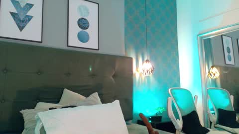 Ambar  online show from February 26, 2026, 1:10 pm