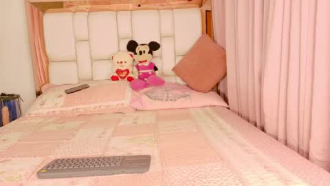 Snapshot of ambarrossi_ chatting on June 9, 2026, 11:44 am online show from June 9, 2026, 11:44 am