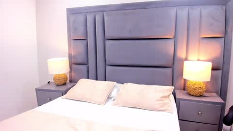 AmbarSantany  online show from December 22, 2024, 2:27 pm