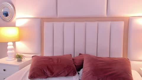 AmbarSantany  online show from January 16, 2025, 2:41 am