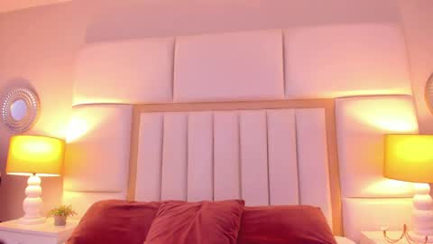 AmbarSantany  online show from February 6, 2025, 10:21 pm