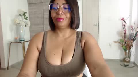  Amber Sofhia  online show from September 24, 2025, 8:23 pm