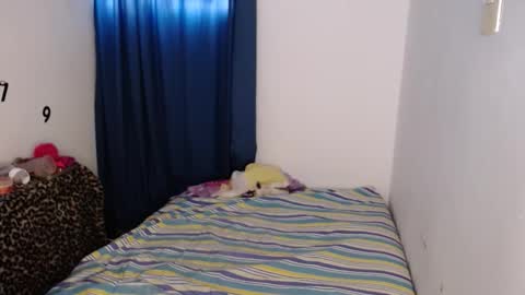 Snapshot of ambel_rose chatting on November 25, 2025, 10:21 pm ambel_rose online show from November 25, 2025, 10:21 pm