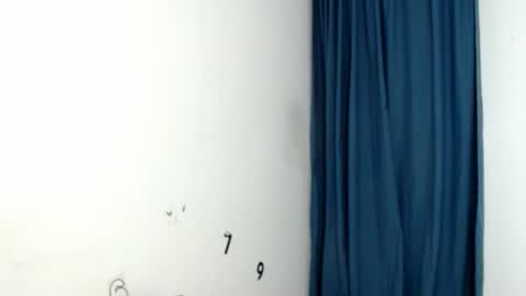 Snapshot of ambel_rose chatting on November 27, 2025, 4:03 am ambel_rose online show from November 27, 2025, 4:03 am