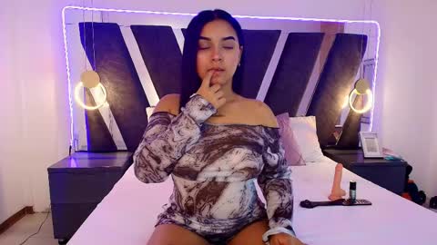 Snapshot of amber__jhonson_ chatting on June 7, 2026, 10:02 pm Amber online show from June 7, 2026, 10:02 pm