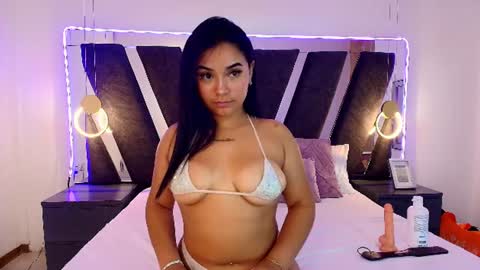 Snapshot of amber__jhonson_ chatting on June 10, 2026, 10:08 pm Amber online show from June 10, 2026, 10:08 pm