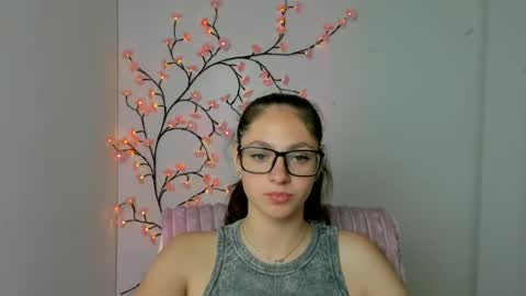 Snapshot of amber__r chatting on June 16, 2026, 11:13 am Amber online show from June 16, 2026, 11:13 am