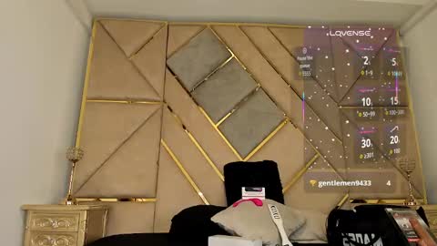 Amber  online show from September 16, 2025, 5:14 pm