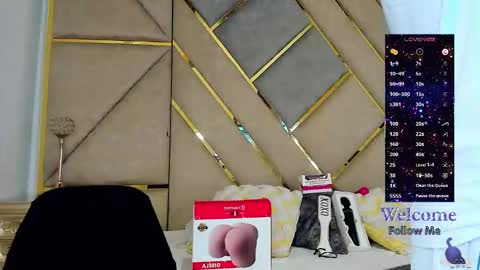 Amber  online show from November 9, 2025, 5:11 pm