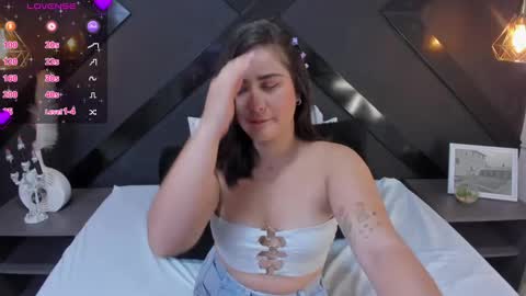 A M B E R online show from November 6, 2025, 12:28 pm