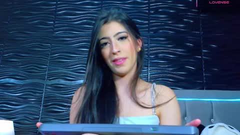 amber_bull online show from September 23, 2025, 12:30 pm