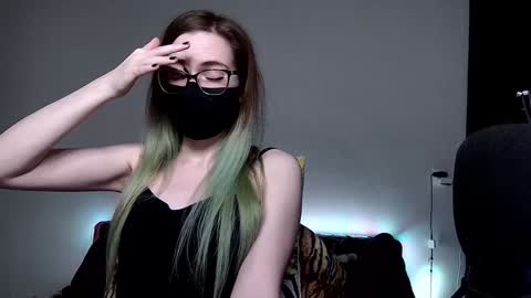 Amber non-nude model online show from December 10, 2024, 3:52 am