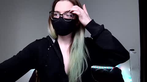 Amber non-nude model online show from December 12, 2024, 11:47 pm