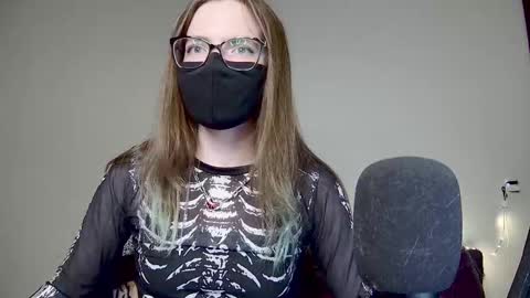 Amber non-nude model online show from November 20, 2025, 9:47 pm