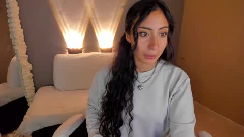 amber_curly online show from March 3, 2025, 11:35 pm