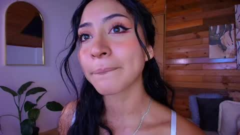 amber_curly online show from May 26, 2026, 8:49 pm