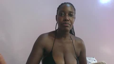amber_cutie2 online show from February 4, 2026, 1:00 am