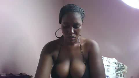 amber_cutie2 online show from June 3, 2026, 1:08 am