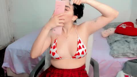 Snapshot of amber_landy1 chatting on April 6, 2026, 8:21 pm amber online show from April 6, 2026, 8:21 pm